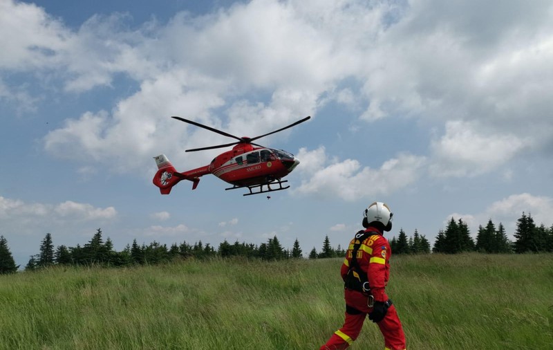 Fetiță din Vaslui, la un pas de moarte după ce a înghițit un obiect care i-a blocat căile respiratorii