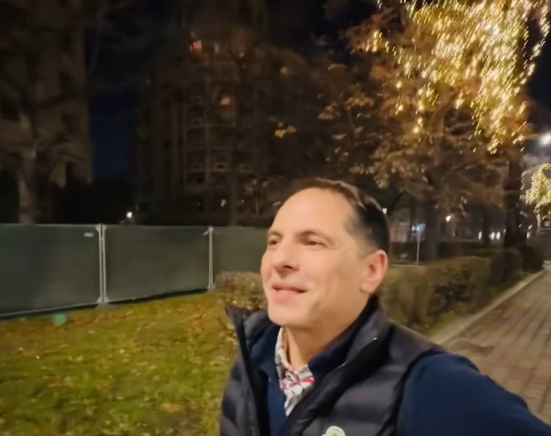 Ce a făcut Dan Negru la ceas de seară prin București: „E miercuri spre joi noaptea. Mă duc spre casă și mi-am dat seama că am uitat să mă bucur”