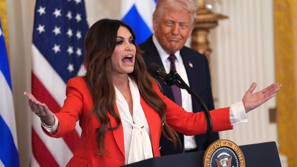 Kimberly Guilfoyle, ambasadoarea SUA în Grecia, i-ar fi cerut 100.000 de dolari unui donator în schimbul influenței politice, susține The Wall Street Journal. Foto: Getty Images