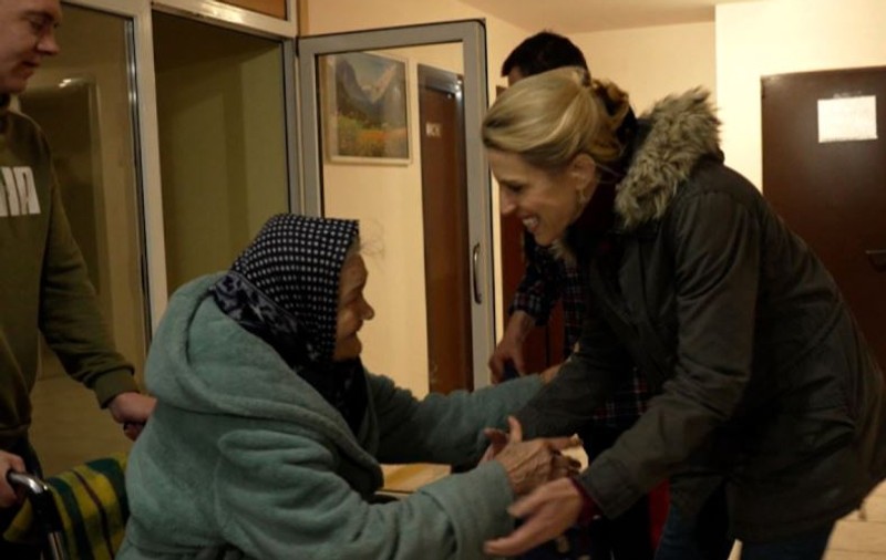”Nu credeam că aș putea sfârși așa”. Mărturia unei femei de 86 de ani, evacuată din Donețk