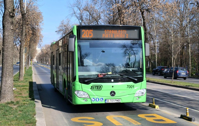 Crosul şi semimaratonul internaţional modifică 35 de linii de transport public din București, în weekend