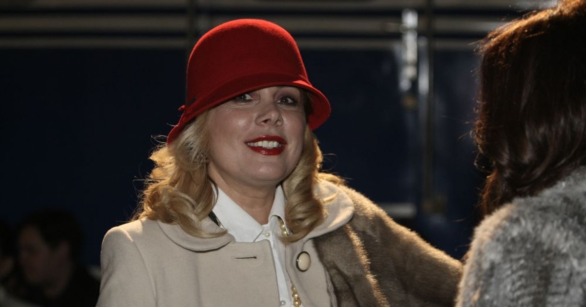 Dana Săvuică petrece primul Crăciun în casă nouă, după despărțirea de soțul ei. Vedeta îi va avea alături pe cei dragi din familie