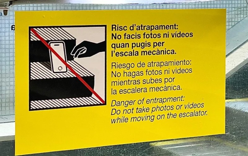 Autoritățile din Barcelona au interzis pozele și videoclipurile făcute de pe scările rulante ale stației de metrou Sagrada Familia. „Prea multe accidente”