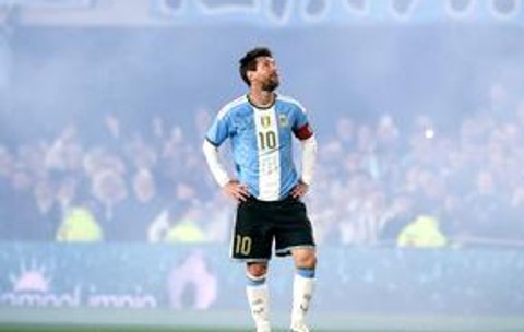Moment neașteptat în minutul 10: Lionel Messi, surprins pe teren la retragerea din naționala Argentinei