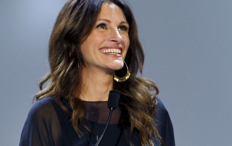 Julia Roberts va interpreta regina malefică în "Albă ca Zăpada" 