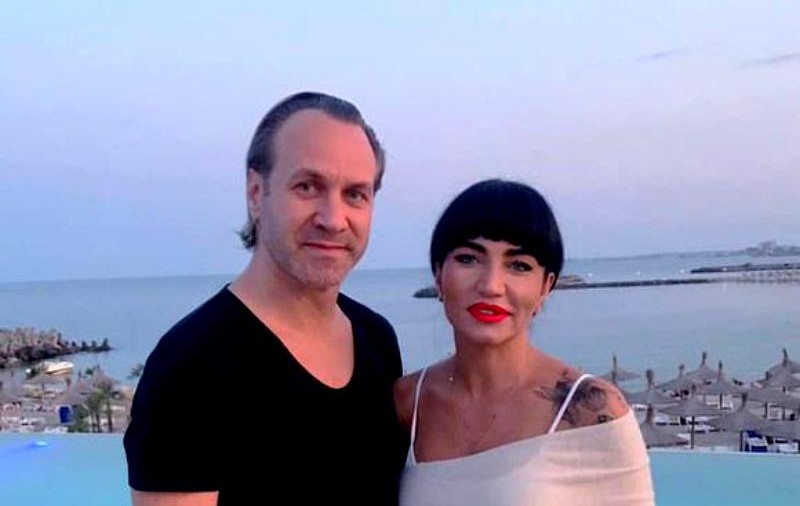 Alin Oprea își acuză soția de infidelitate. „Larisa a vrut să divorțeze în urmă cu 10 ani. Un cetățean german și-a părăsit familia pentru ea”