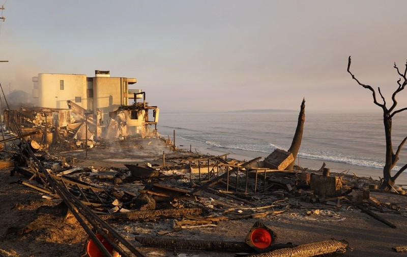 Singura casă care a scăpat intactă din flăcările din California: „Este construită ca o navă de croazieră"