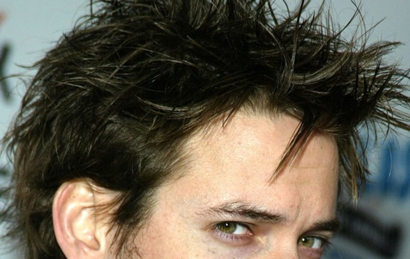 Shane West a căzut şi s-a tăiat la faţă de beat ce era 