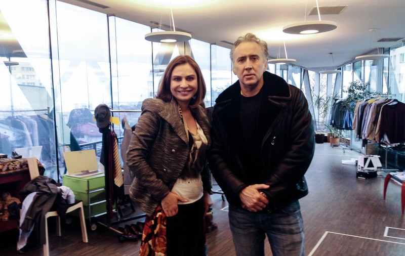 Nicolas Cage, ÎMBRĂCAT PE NEVĂZUTE de o româncă. Iată REZULTATUL  | FOTO