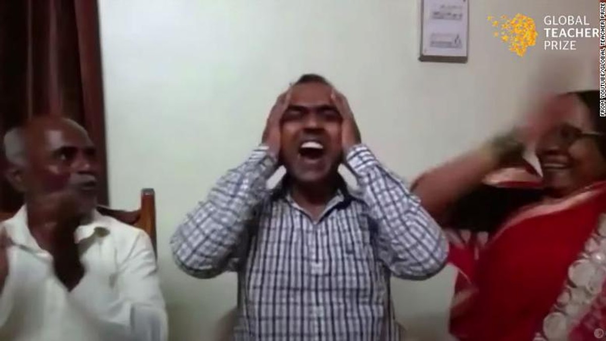 Un profesor indian care a câștigat un premiu de 1 milion de dolari va dona jumătate din sumă celorlalți nouă finaliști