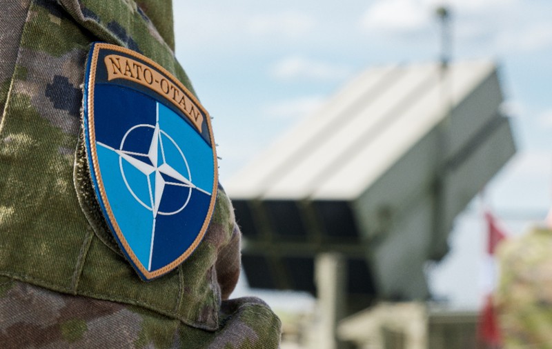 Ce cumpără țările NATO cu un buget de achiziții record: mega-poduri în Italia, submarine nou-nouțe, tancuri și avioane