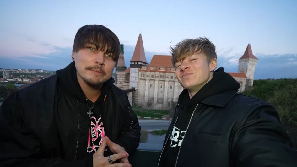 Sam & Colby Castelul Corvinilor