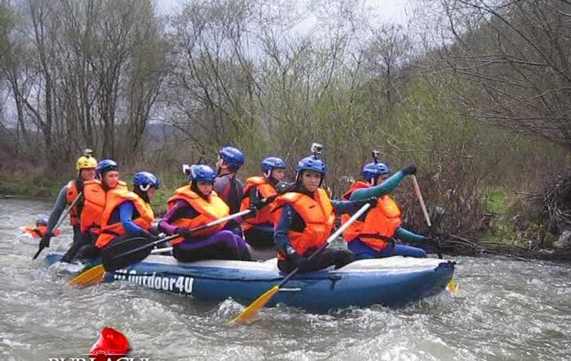 Cursã nebunã de rafting în aceastã searã la „Burlacul”