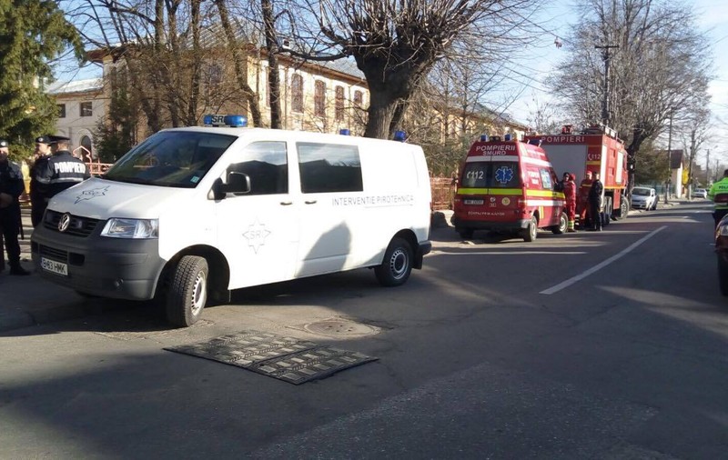 Amenințare cu bombă la un liceu din Timișoara, anunțată de același adolescent, pentru a patra oară în acest an