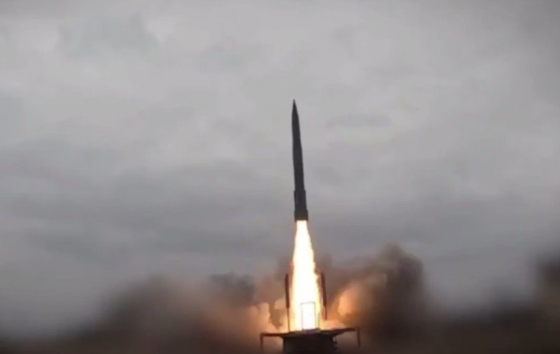 Racheta FP-7, testată în condiții de luptă. Imagine din timpul lansării Sursa foto: Profimedia
