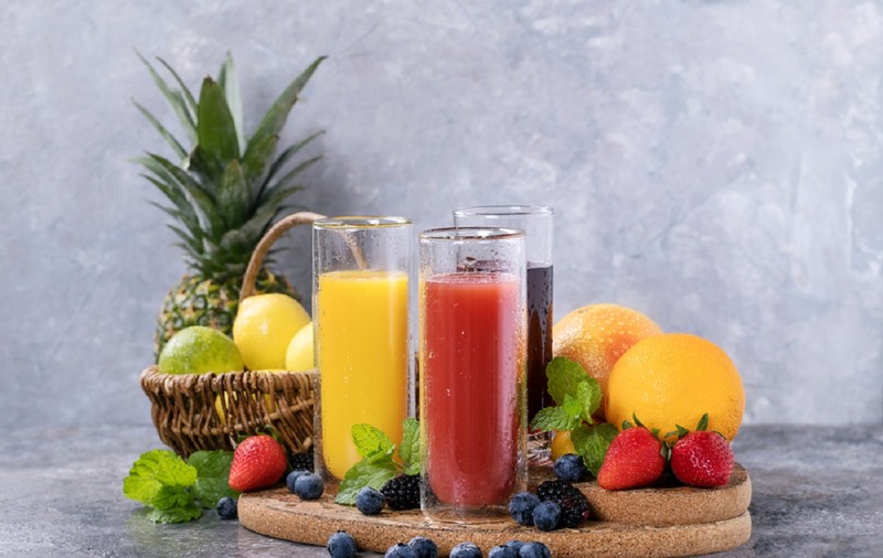 Cât de sănătoase sunt pentru organism sucurile naturale de fructe