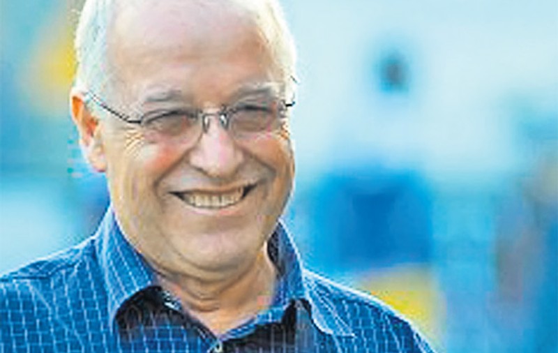 Constantin Anghelache , preşedintele lui Dinamo, a reacţionat aflând că «Procurorul» a sugerat că a fost securist