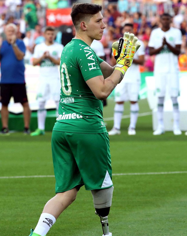 Momente emoționante la amicalul dintre Barcelona și Chapecoense. Cu cine a făcut Messi schimb de tricouri | VIDEO