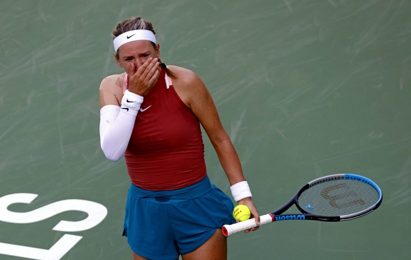 Victoria Azarenka a început să plângă din senin la Indian Wells. Adversara: „E normal ce face?”
