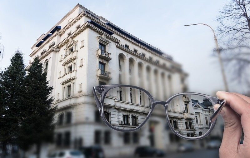 Angajaţii Curții Supreme care lucrează la calculator vor beneficia de decontarea ochelarilor. Câți bani vor primi