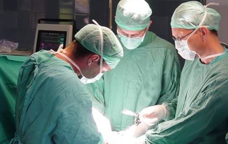 Chiar nimeni nu mai vrea să muncească aici? 12.000 de medici au fugit de România numai în ultimii 5 ani!