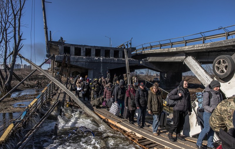 Moscova anunță că va deschide zilnic coridoare de evacuare din Ucraina către Rusia
