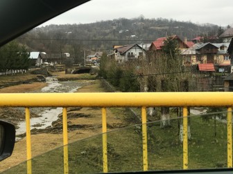 Pe valea Secăriei, un afluent al Doftanei, au apărut case noi și frumoase ale multor bucureșteni