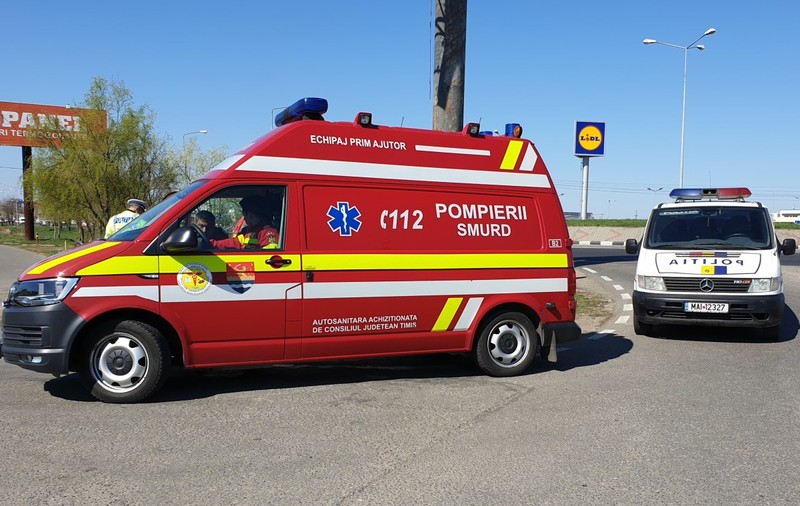 Un copil de 5 ani a căzut de la etajul 9 al unui bloc din Onești