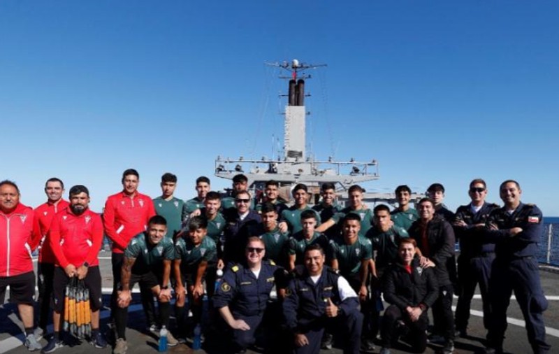 O echipă de fotbal din Chile a călătorit 34 de ore cu vaporul pentru un meci din primul tur al Cupei cu o formație din Insula Robinson Crusoe