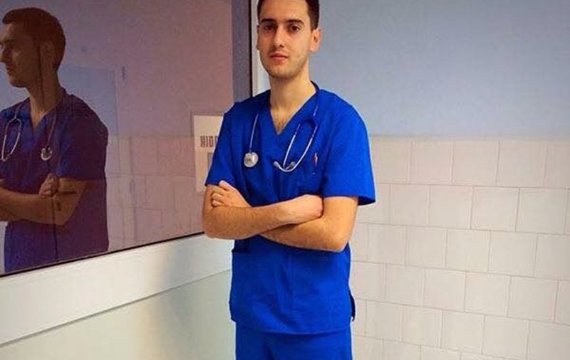 Umiliţi şi ignoraţi. Statul îi exploatează pe etnicii români veniţi să se facă medici în ţara noastră: "Vreau un salariu, să am ce să mănânc"