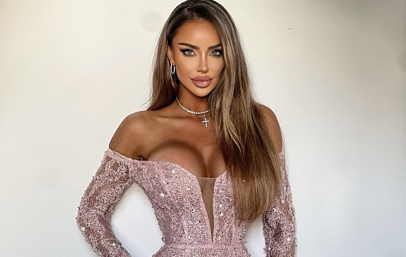 Bianca Drăgușanu a răbufnit după ce a fost criticată pe Instagram: „Ba că e ciufulită, ba că e urât îmbrăcată”. De la ce a pornit scandalul