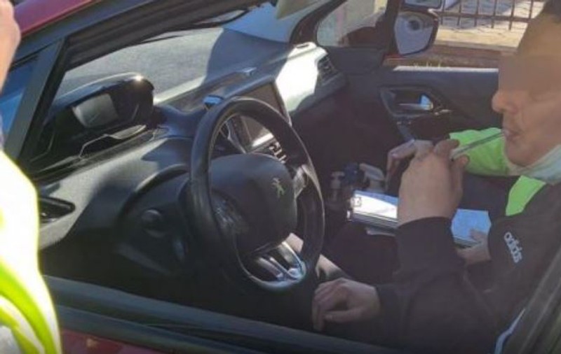 Tânăr din Zalău, prins drogat la volan în timp ce dădea examen pentru permisul de conducere