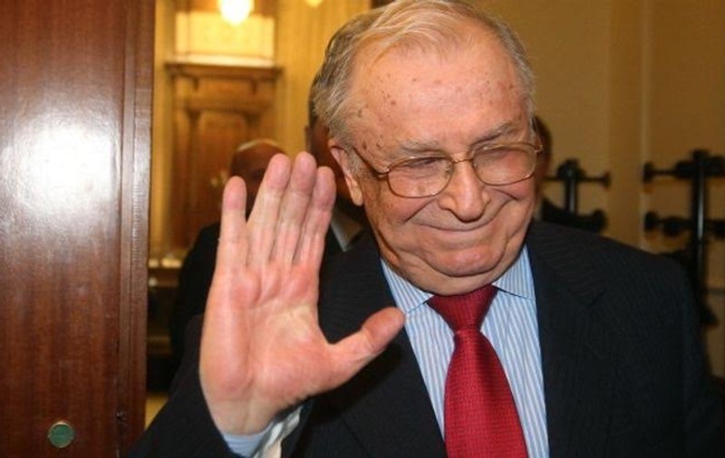 Grindeanu: Am avut o discuţie cu Ion Iliescu despre scandalul din PSD