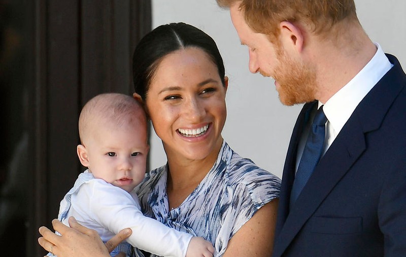 Biografia prinţului Harry şi a lui Meghan Markle este disponibilă la precomandă. Când va fi lansarea oficială