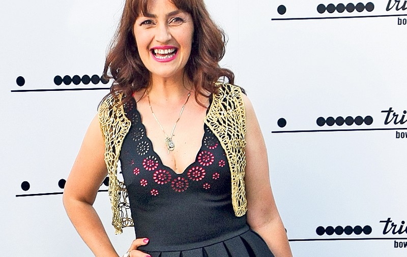 EXCLUSIV | Rona Hartner face casă bună cu horinca! S-a «pilit» și a făcut show la muzeu