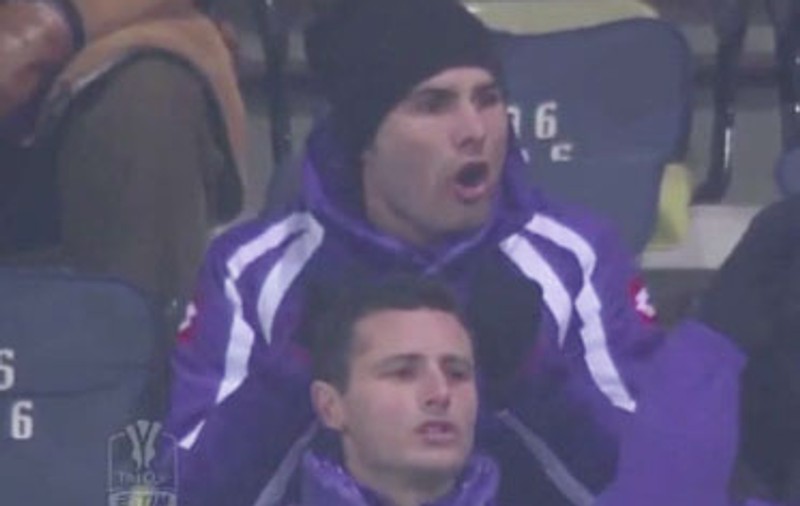 Video | Mutu, exasperat, pe banca de rezerve