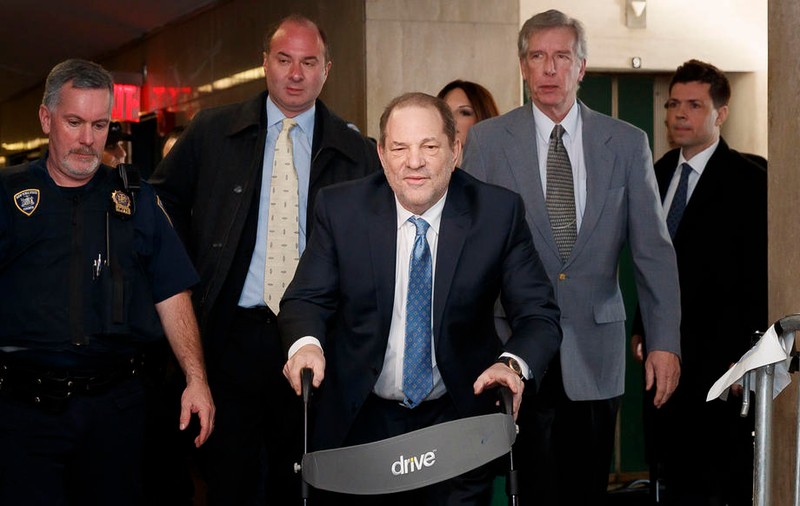 Harvey Weinstein, vinovat de agresiune sexuală și viol, scapă de închisoarea pe viață