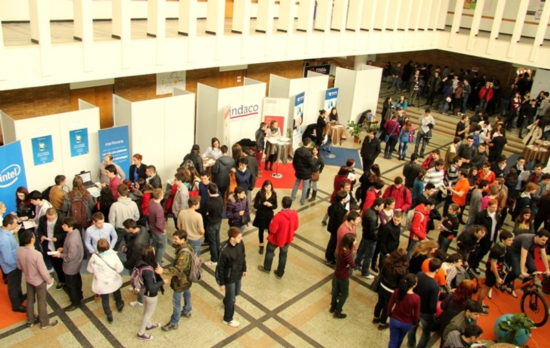INTERNSHIP în IT: Bitdefender, Adobe, Amazon și alte companii mari CAUTĂ STUDENȚI ROMÂNI