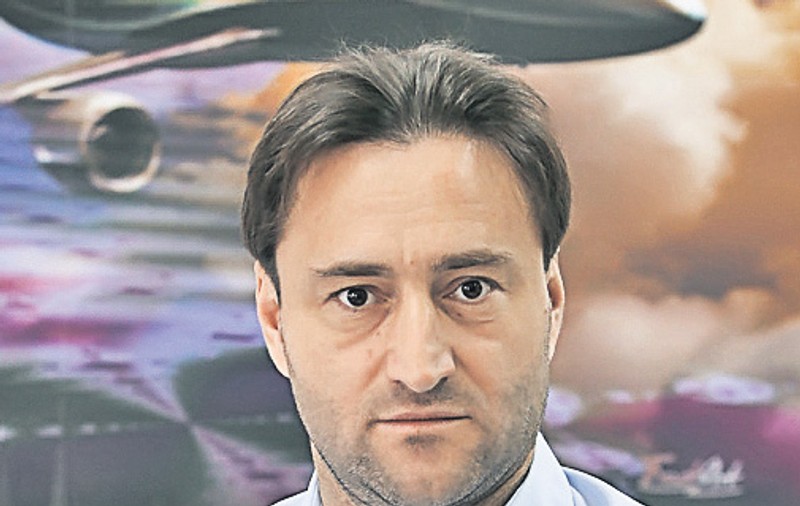 «Regele asfaltului» Nelu Iordache, anchetat de procurori anticorupţie, acuzat că şi-a luat avion cu bani europeni