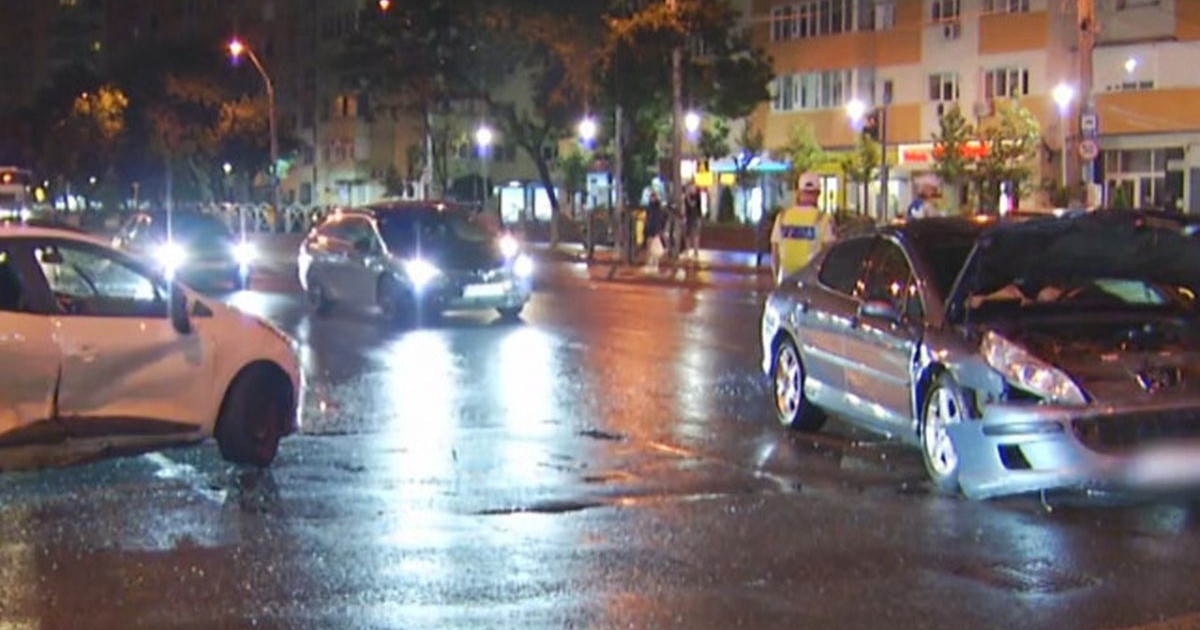 Două mașini sunt lovite în urma unui accident care a avut loc pe Calea Rahovei din București, august 2025