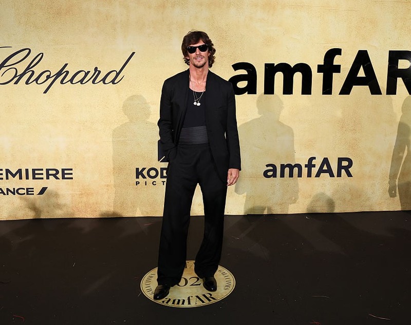 Moarte suspectă în Spania: Jake Hall, actor în vârstă de 35 de ani și apropiat al lui Kanye West, a decedat la o petrecere din Mallorca. Care a fost ultimul lui mesaj