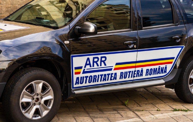 Percheziții DNA la Autoritatea Rutieră Română. Angajații ARR luau mită ca să îi treacă pe șoferii profesioniști la examenele pentru atestate