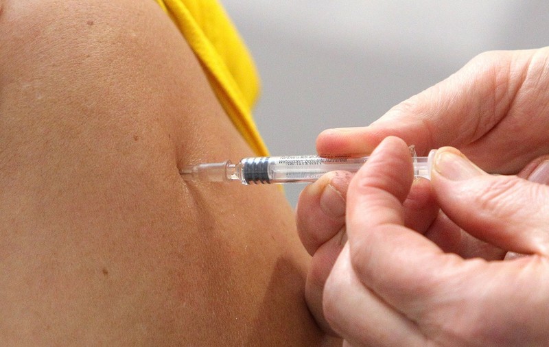 Luptă mondială uriaşă pentru vaccinul anti-COVID. China și-a mărit șansele de a obține serul. Cum a reușit SUA să piardă teren