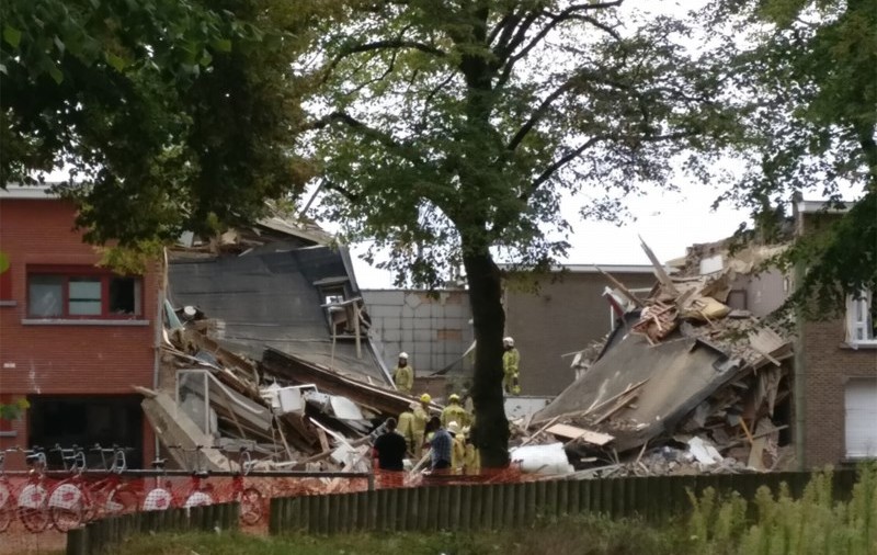 Explozie în orașul Antwerp din Belgia. Mai multe persoane sunt blocate sub dărâmături / VIDEO