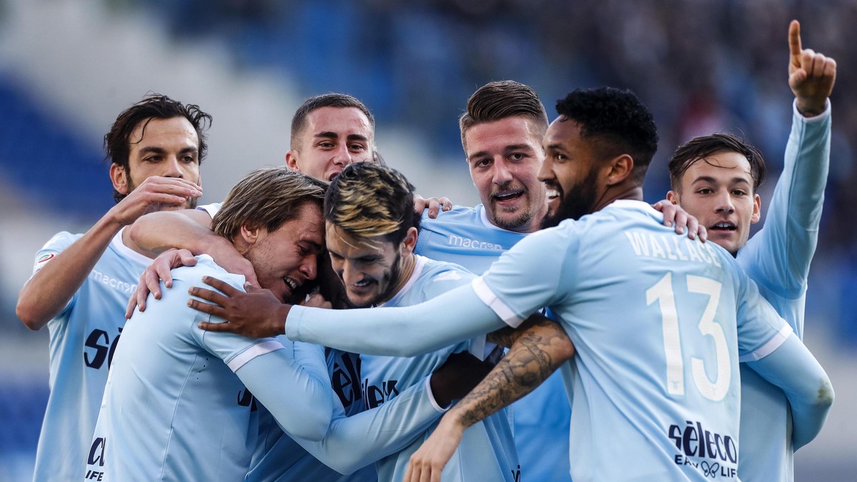 Italia, etapa 21. Inter Milano - AS Roma e derby-ul rundei. Lazio are meci ușor cu Chievo EPA-EFE/ANGELO CARCONI