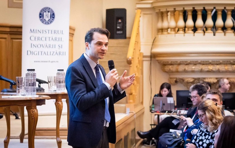 25% din populația României este alfabetizată digital, spune ministrul Burduja. Care este ținta pentru 2030