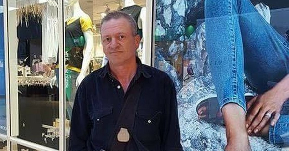 Înjunghiat cu cutterul, la o terasă din Neamț. Totul i s-a tras de la o plângere la Poliție. Scenele șocante, povestite de un martor