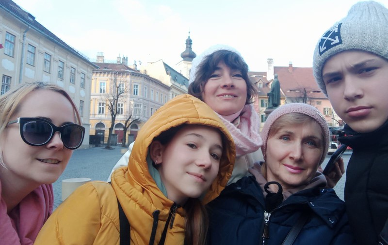 Experiența mea cu o familie de refugiați ucraineni. „Hai înăuntru, ne descurcăm noi cumva!”