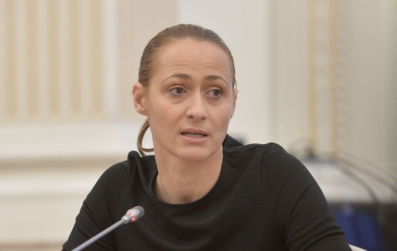 Camelia Potec a fost jefuită la Barcelona. „Au distrus maşina închiriată”. FOTO