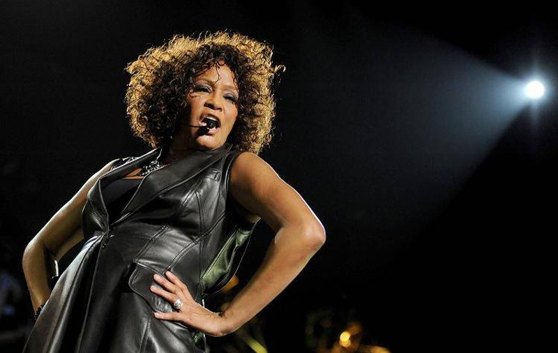 Polițiștii au găsit cocaină în camera de hotel unde a murit Whitney Houston 